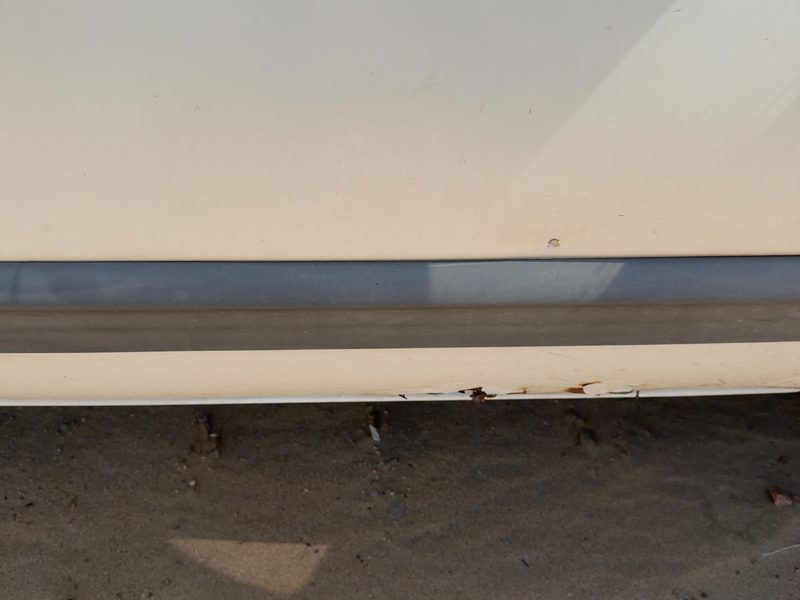 1996-1999 Chrysler Town & Country Front Door Moulding RH