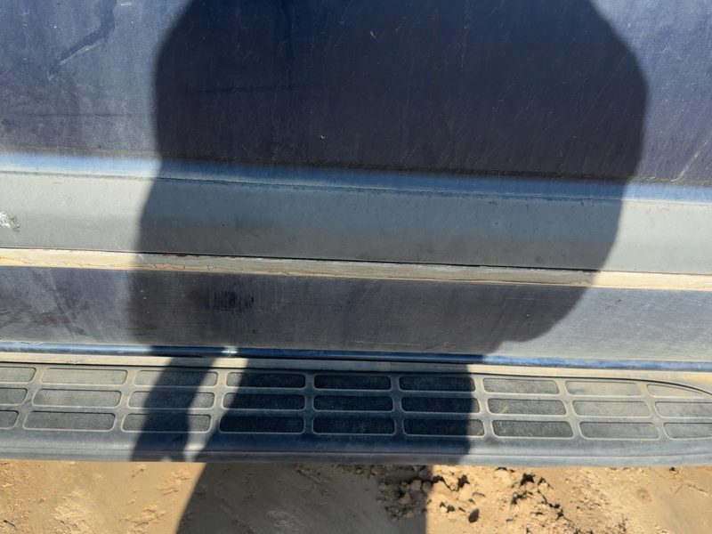 2000-2006 Chevy/gmc Suburban 1500 Series Front Door Moulding RH