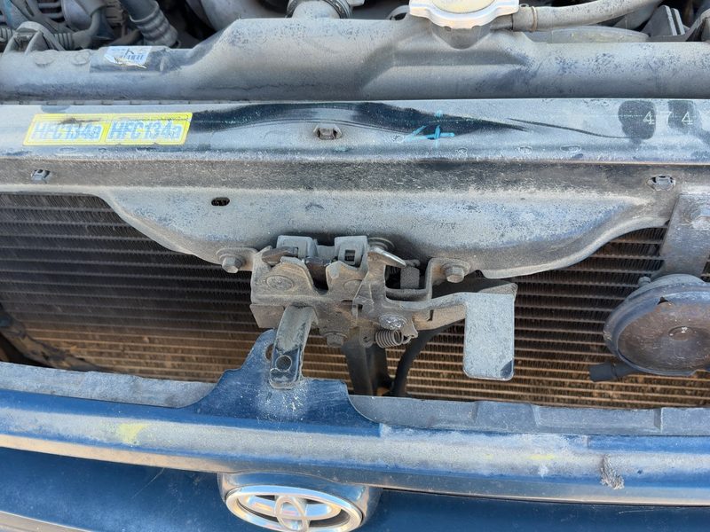 1998-2000 Toyota Corolla (also See FX 87-88) Radiator Support