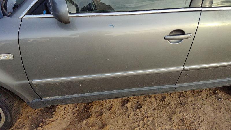 2001-2005 (discontinued) Passat Front Door LH