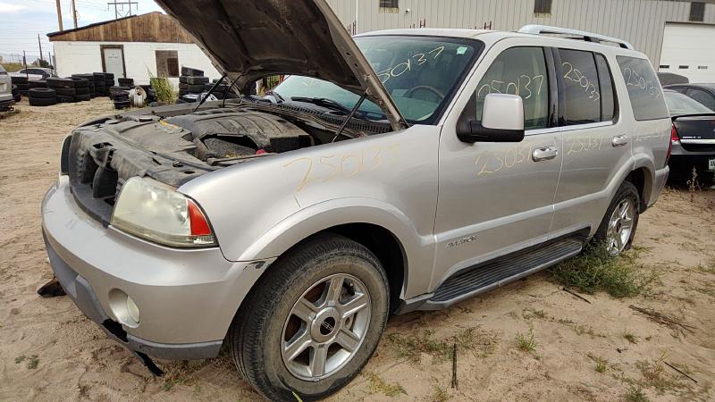 2002-2005 Lincoln Aviator Radiator Support