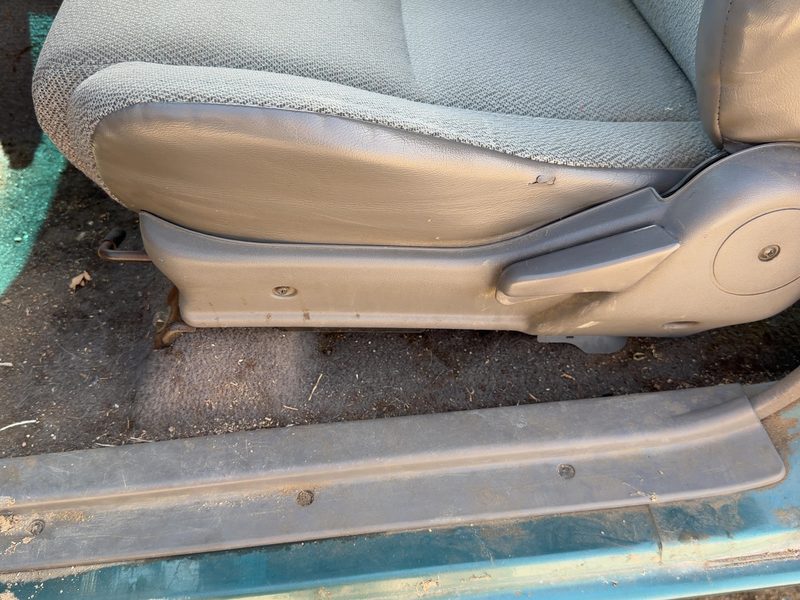 1995 Isuzu Rodeo Seat Track LH