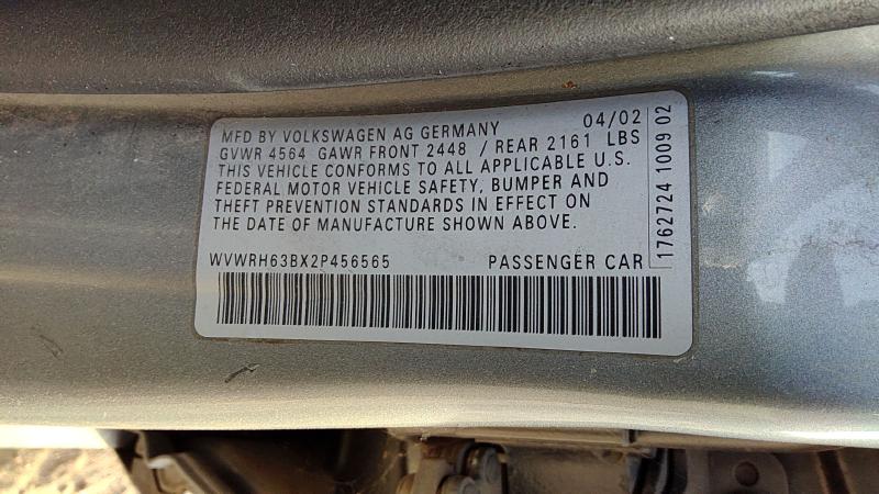 2000-2005 (discontinued) Passat Engine Fuse Box