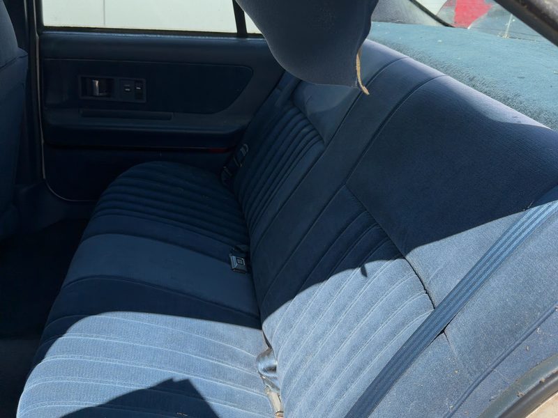 1993 Oldsmobile Eighty-eight (80 & Up) Rear Seat Belt RH