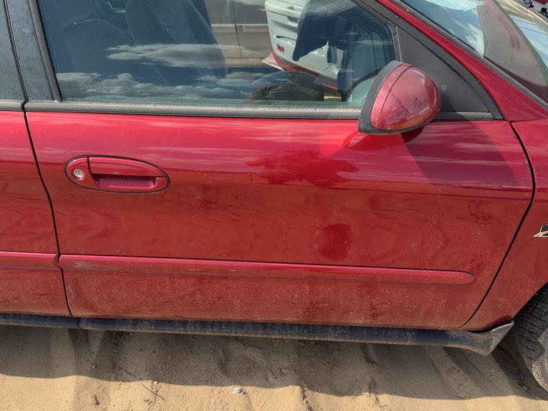 2000-2007 Ford Taurus(see Also Taurus X) Front Door RH
