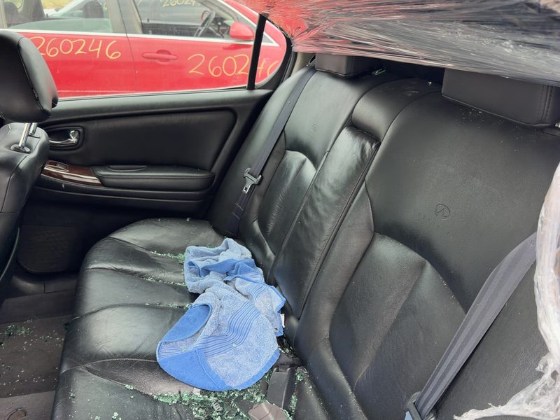 2000 Infiniti I30 Rear Seat Belt RH