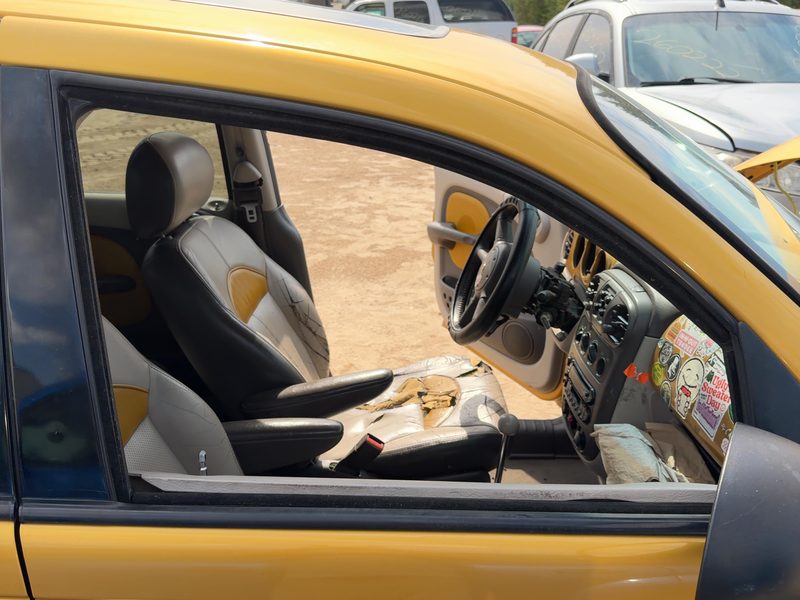 2001-2010 Pt Cruiser Front Door Glass/Window RH