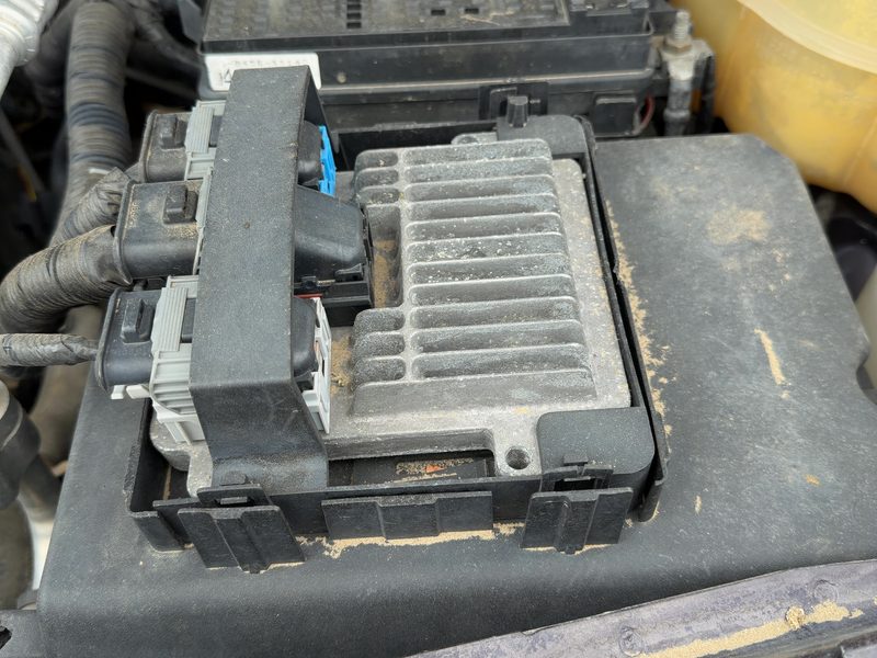 2006-2007 Chevrolet Equinox Engine/Motor Brain Box