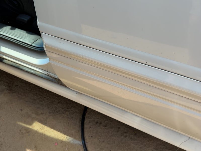 2000-2005 Buick Lesabre (80 & Up) Rear Door Moulding LH