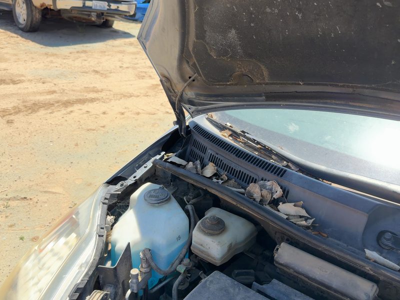 2004-2009 Toyota Prius Hood Hinge RH