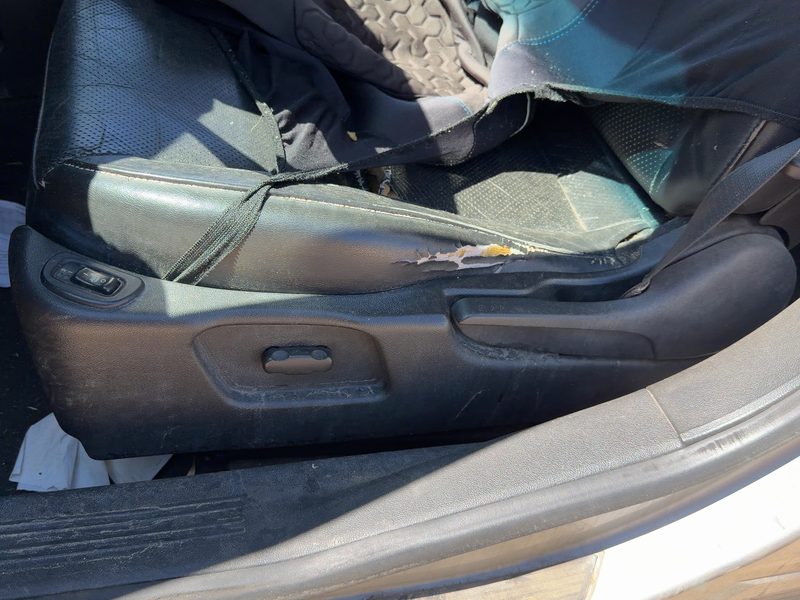 2005 Pontiac G6 Seat Track LH