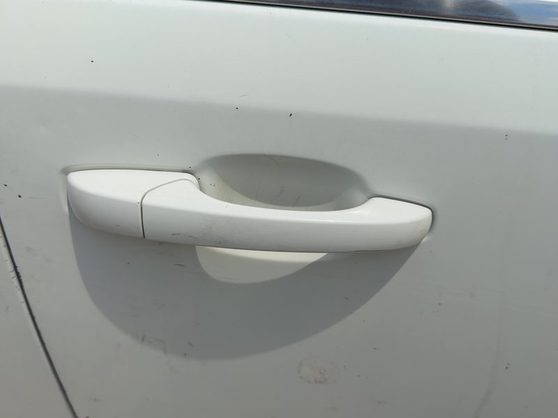 2010-2020 Chrysler Town & Country Outside Door Handle RH