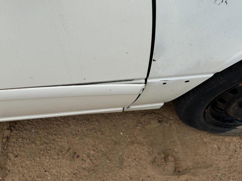 2000 Toyota Camry Front Door Moulding RH