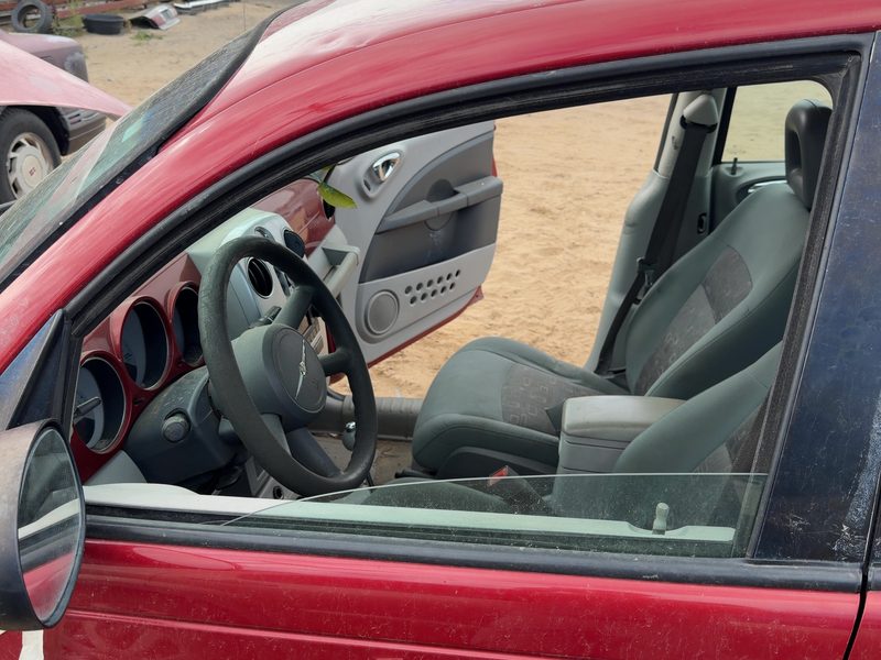2001-2010 Pt Cruiser Front Door Glass/Window LH