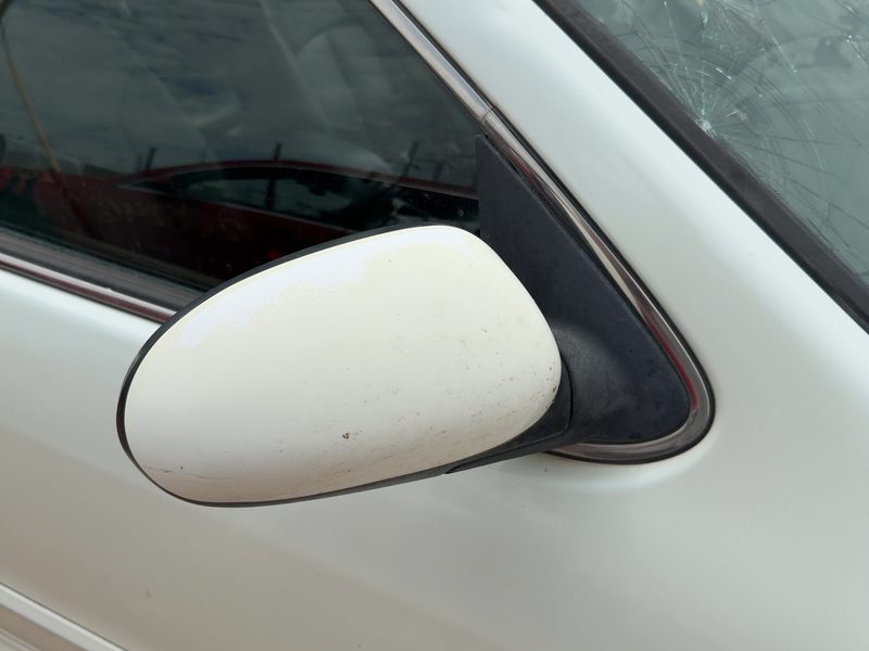 2000 Infiniti I30 Door Mirror RH