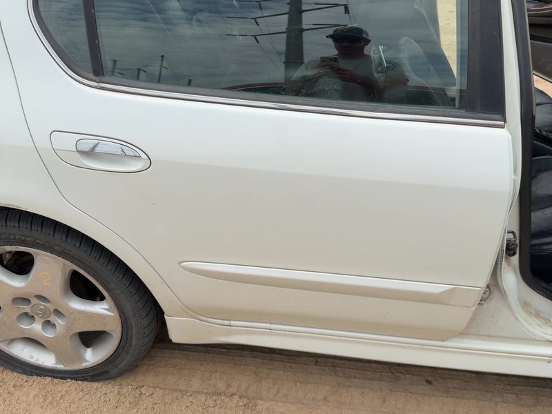 2000 Infiniti I30 Rear Door RH
