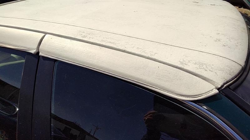 1998-2004 Cadillac Seville Front Door Moulding RH