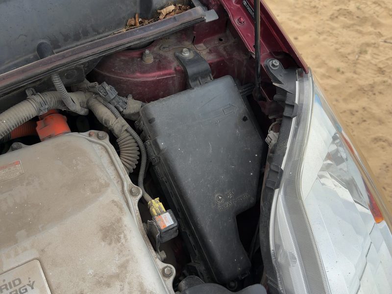 2004-2009 Toyota Prius Engine Fuse Box