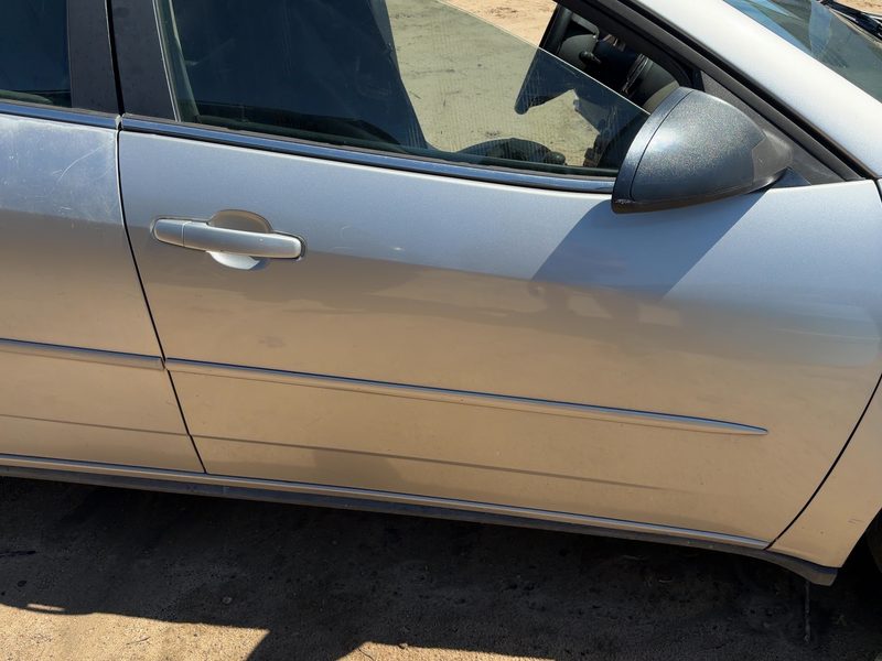 2005-2010 Pontiac G6 Front Door RH