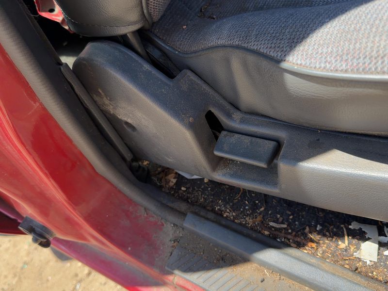 1994 Nissan Pathfinder Seat Track RH