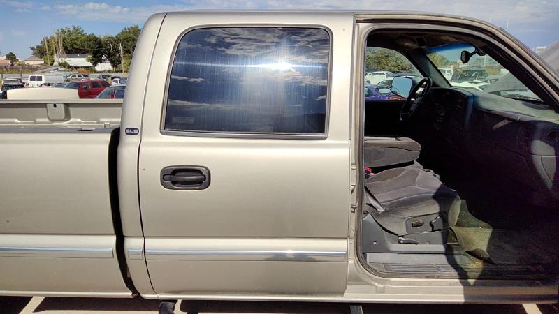2000-2007 GMC Sierra 2500 Pickup Rear Door RH