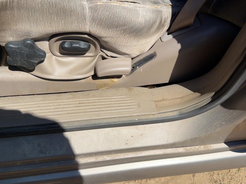 2001 Buick Lesabre (80 & Up) Seat Track LH