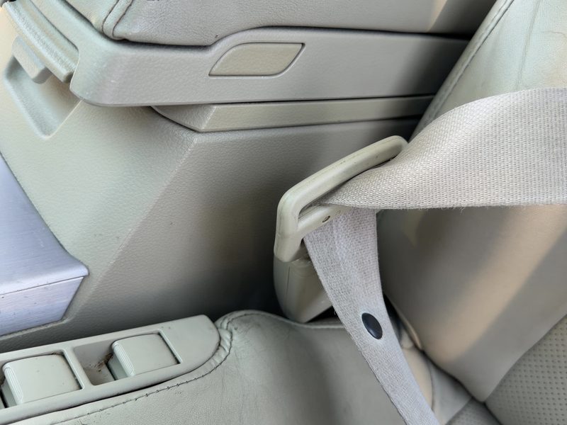2003-2008 Infiniti FX Series Front Seat Belt LH