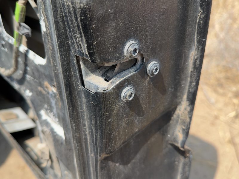 1995-2005 Blazer S10/jimmy S15 Front Door Latch RH