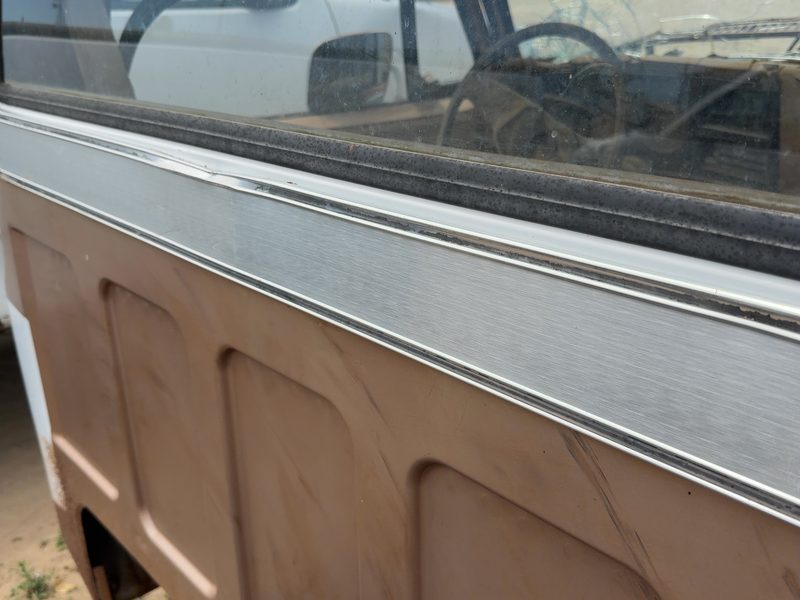 1980 Chevrolet Pickup 20 Series Quarter Panel Moulding RH
