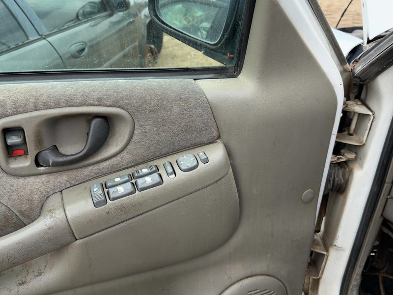 1998-2001 Blazer S10/jimmy S15 Front Door Trim Panel LH