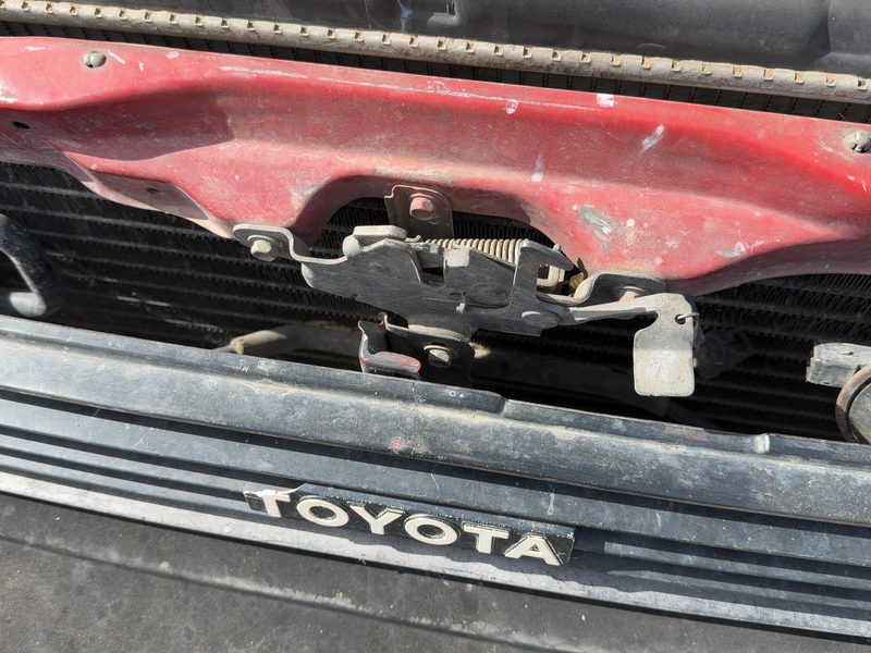 1987-1988 Toyota FX (includes Fx16) Radiator Support