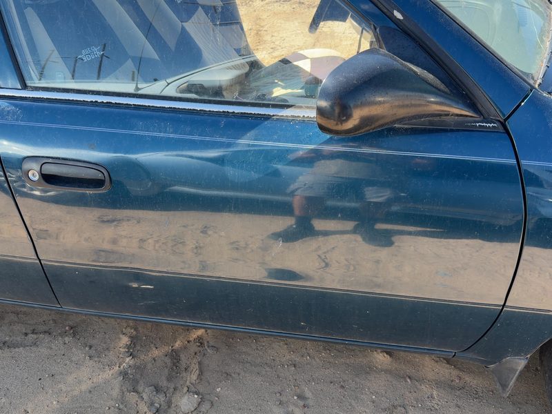 1998-2002 Toyota Corolla (also See FX 87-88) Front Door RH