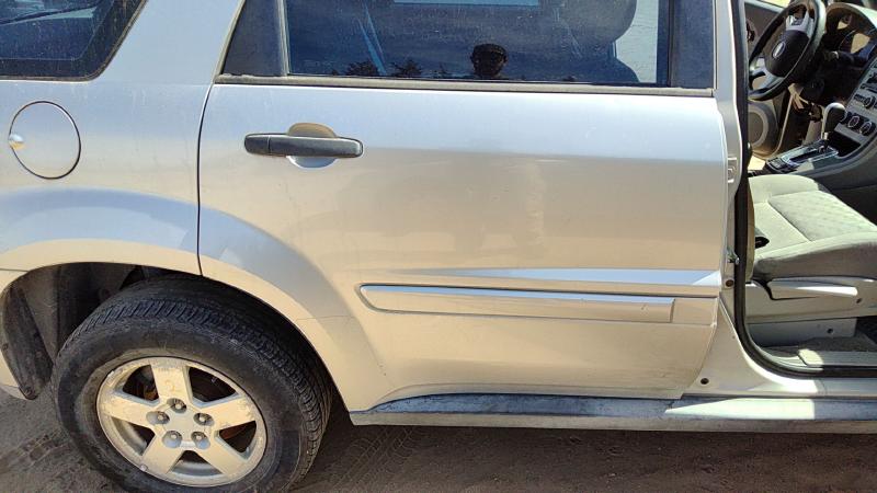 2005-2009 Chevrolet Equinox Rear Door RH