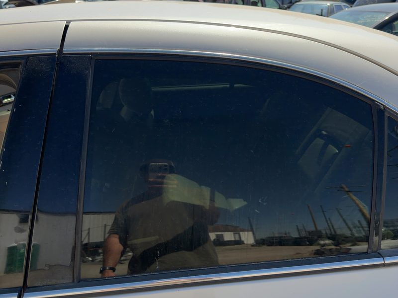 2000-2006 Lincoln LS Rear Door Glass/Window LH