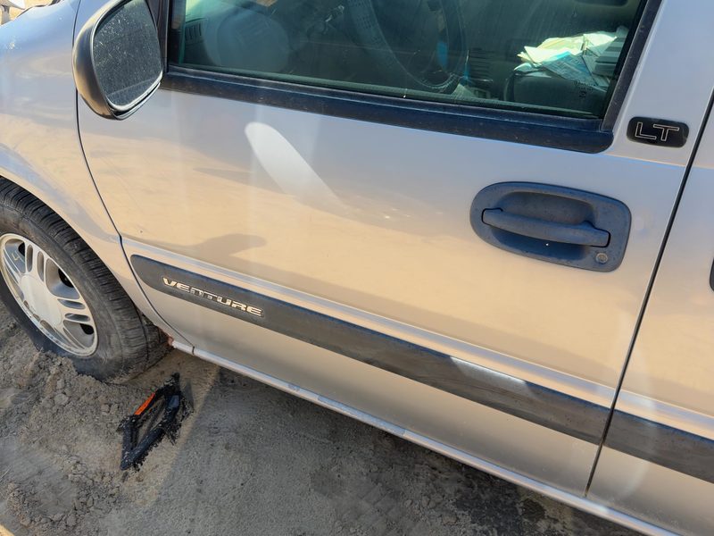 1997-2004 Chevrolet Venture Front Door LH