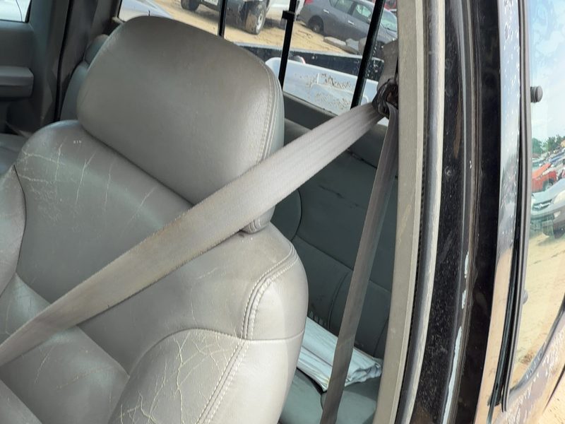 1997 Chevrolet Pickup 1500 Series Front Seat Belt LH