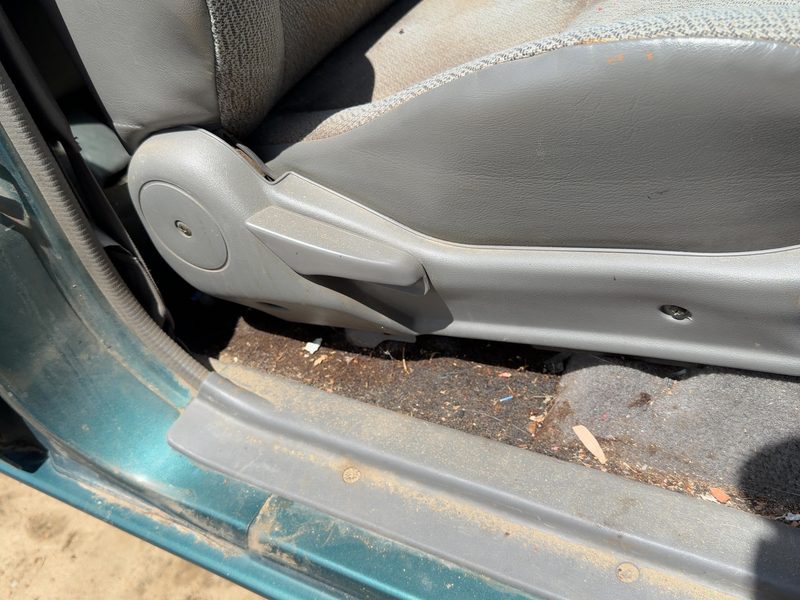1995 Isuzu Rodeo Seat Track RH