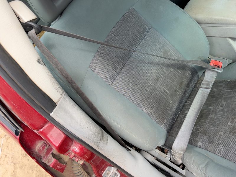 2006-2010 Pt Cruiser Front Seat Belt RH