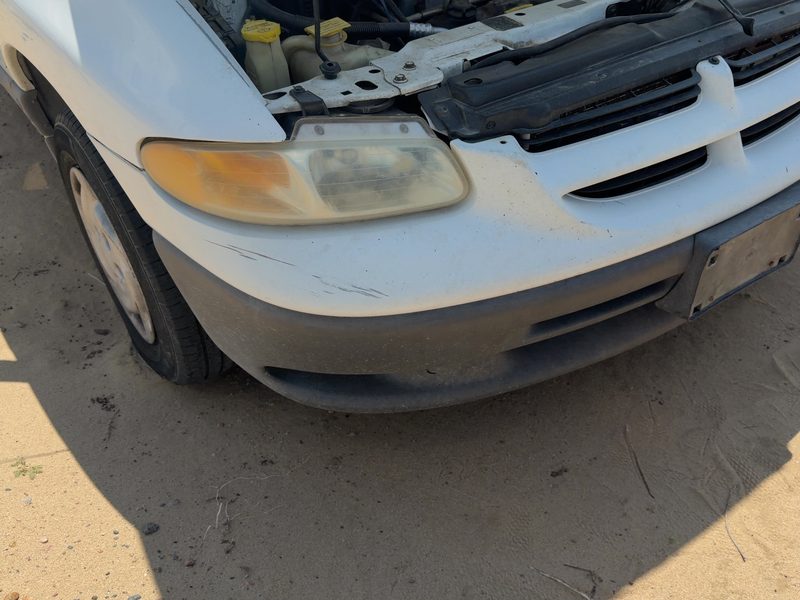 1998-2000 Chrysler Town & Country Front Bumper Assy.