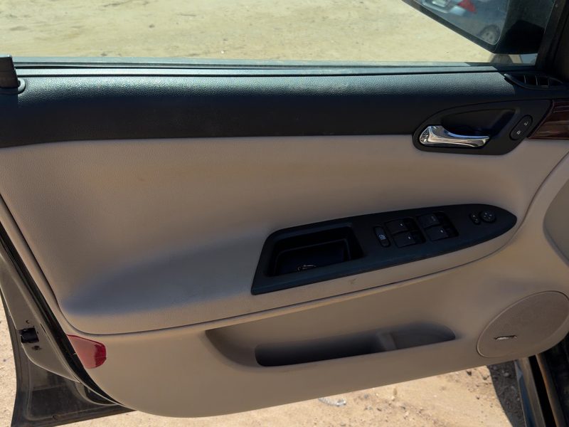 2009-2011 Chevrolet Impala (80 & Up) Front Door Trim Panel LH