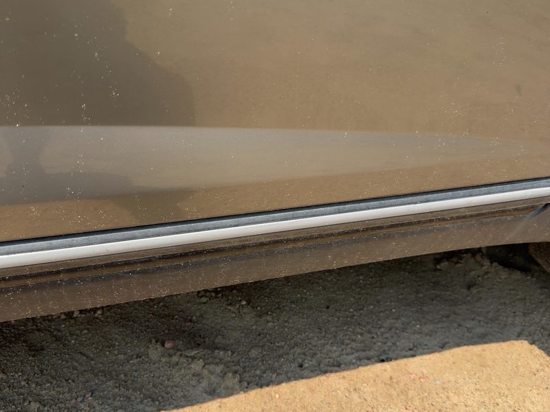 2003-2005 Infiniti FX Series Front Door Moulding RH
