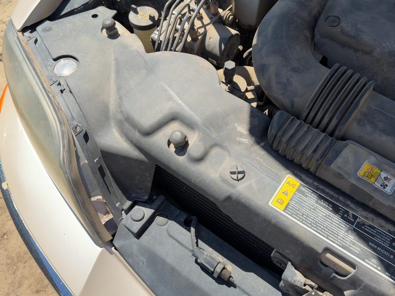 2000-2006 Lincoln LS Radiator Support