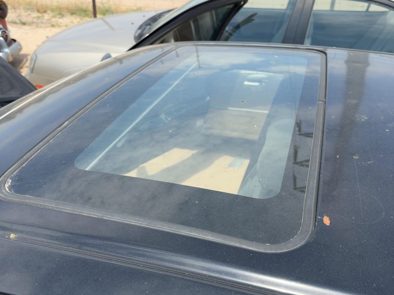 1998-1999 Nissan Maxima Roof Glass (Glass Only)