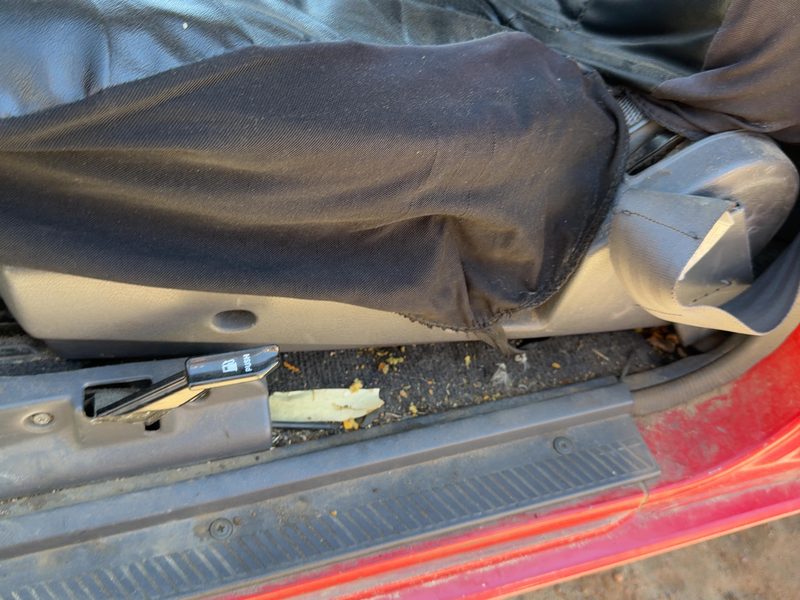 1994 Nissan Pathfinder Seat Track LH