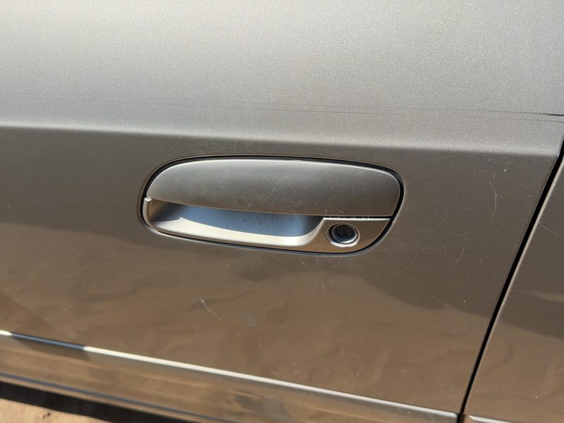 2001-2006 Hyundai Elantra Outside Door Handle LH