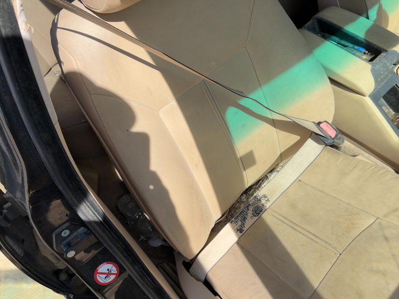 2000-2003 BMW 530i Front Seat Belt RH