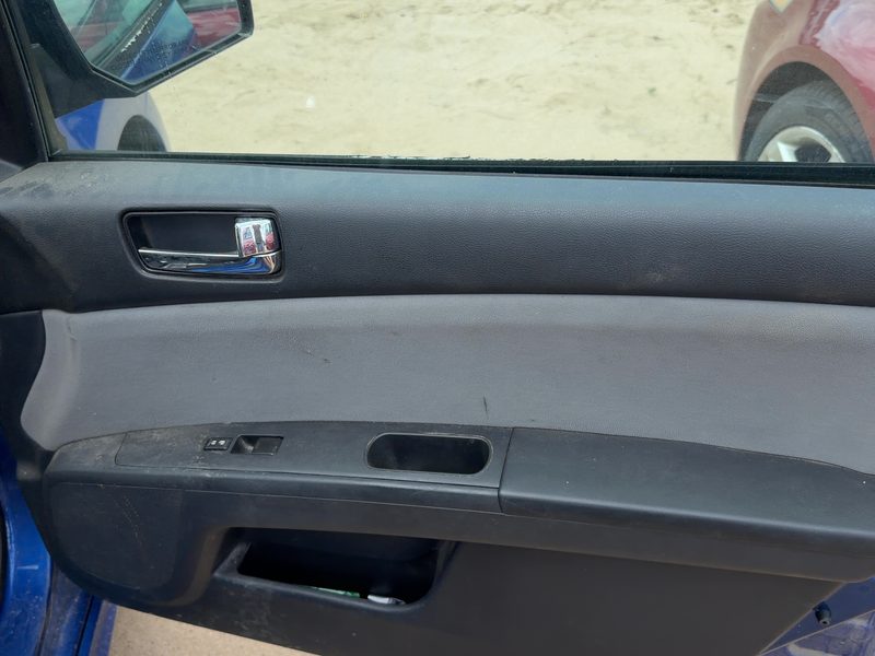 2010-2012 Nissan Sentra Front Door Trim Panel RH