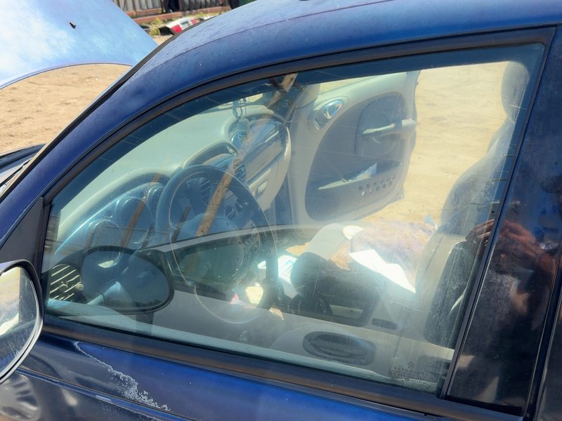 2001-2010 Pt Cruiser Front Door Glass/Window LH