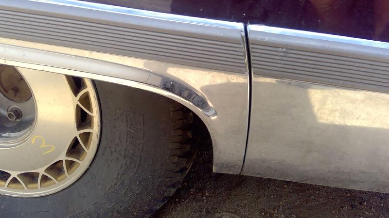 1993 Cadillac Fleetwood (80 & Up) Quarter Panel Moulding LH