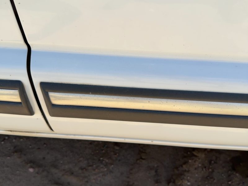 1998-2001 Blazer S10/jimmy S15 Rear Door Moulding LH